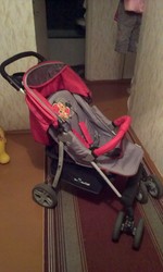 Продаю прогулочную коляску baby design pony